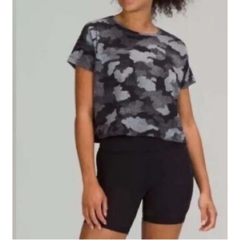 Lululemon Cropped‎ Camo Training Tee Top Black & Gray Womens 10 Athletic Workout